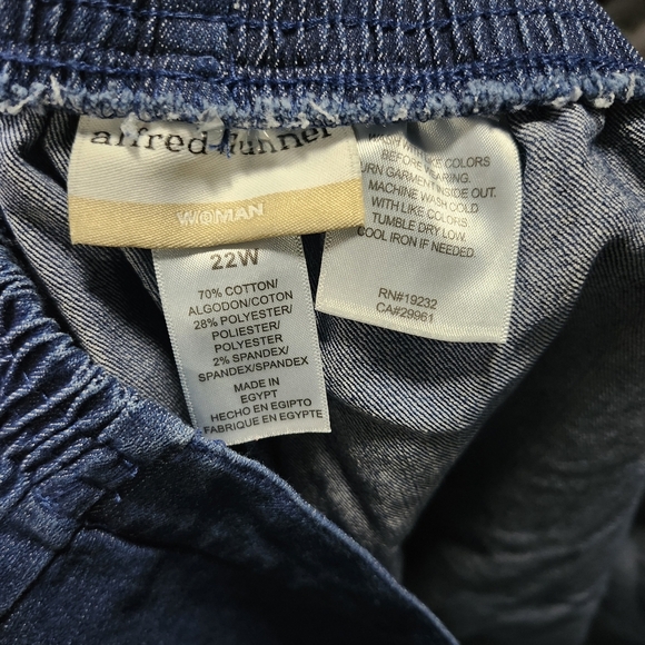 Alfred dunner women's Pull-On elastic waist jeans size 22W blue new with… - Picture 5 of 6